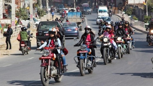 वुुमन इम्पावरमेन्ट इन मोटरसाइक्लिङि, काठमाडौंमा