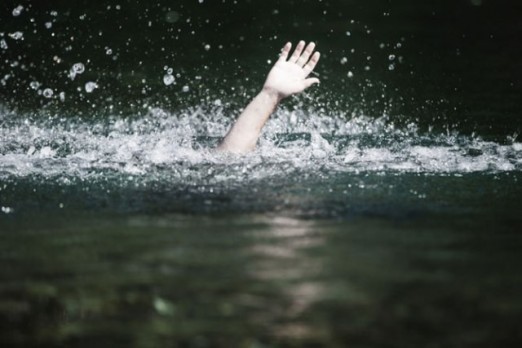 ‘मेरो शरीरलाई कसैले नछुनु’ भन्दै सेती नदीमा हामफालिन् किशोरीले