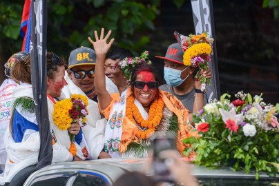 मकालु हिमालको सफल आरोहण पछि आठ हजार मिटर अग्ला सबै हिमाल आरोहण गर्ने पहिलो नेपाली महिला बनिन् पूर्णिमा श्रेष्ठ 