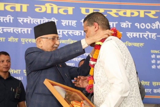 बसन्त चौधरीले पाए 'छिन्नलता गीत पुरस्कार’
