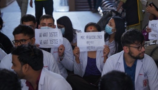 आवासीय चिकित्सकका माग सम्बोधन गर्न सरकार सकारात्मक