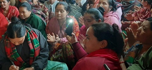 पढ्ने उमेरमै आमा बन्नुका पीडा