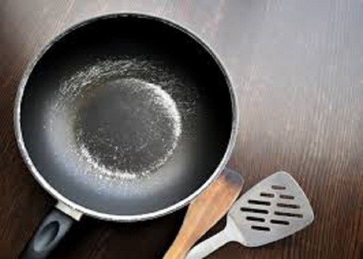 Scratched non-stick pans are making millions of people sick every year