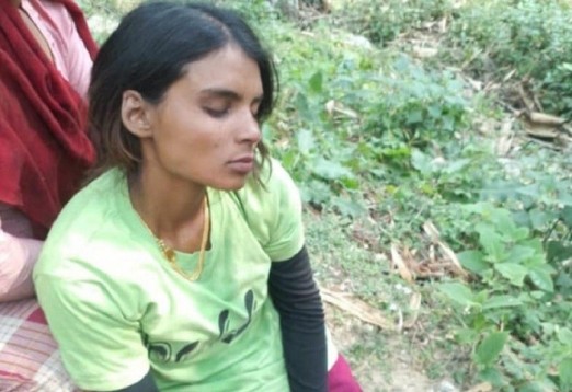 धारामा पानी थापेको आरोपमा युवतीमाथि कुटपिट