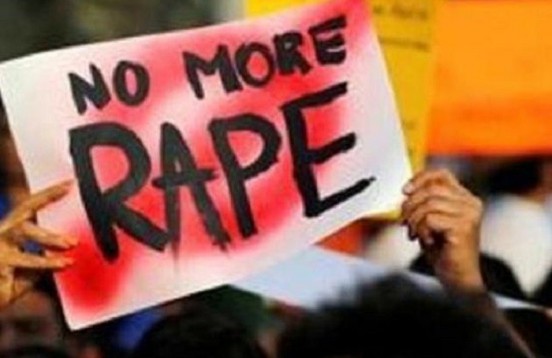 किशोरीमाथि जबरजस्ती करणी गर्ने पक्राउ 