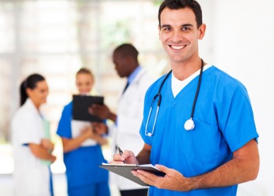 1529914936male-nurse-1.jpg