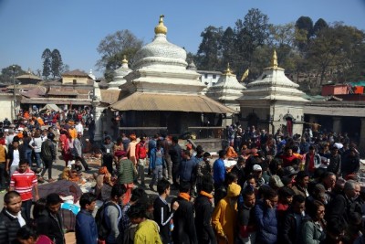 1533799046Shiva-ratri-in-Pashupati.jpg