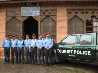 1534328142tourist-police.jpg