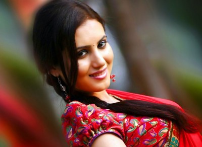 1536057328Hindu-Ladies.jpg