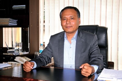 1537261825Kulman-Ghising-Nepal-Electricity-Authority-1.jpg