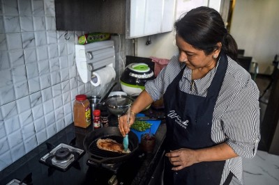 1589102012823-1589100213kitchen.jpg