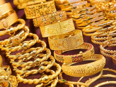 1668148383gold.jpg