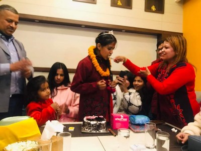1671951149party.jpg