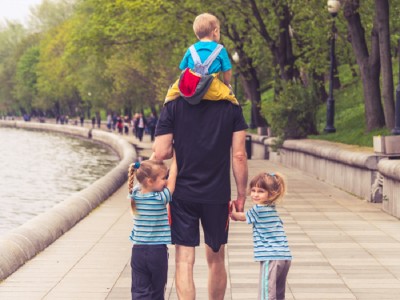 1680686883on-national-walking-day-know-the-benefits-of-walk-for-children-99262525.jpg