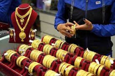 1700204071gold.jpg
