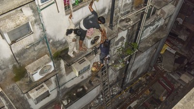 1745992904kolkatahotelfire17459765048481745981166051U2GizLBH3M.jpg