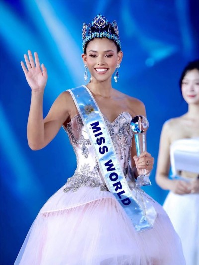 1788678611missworld3.jpg